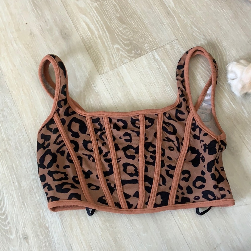 Trendy crop top